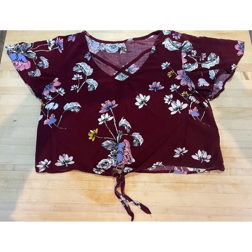 Mudd Burgundy Ditzy Floral Tie Front Crop Top L Flutter Sleeve Cottagecore Y2K